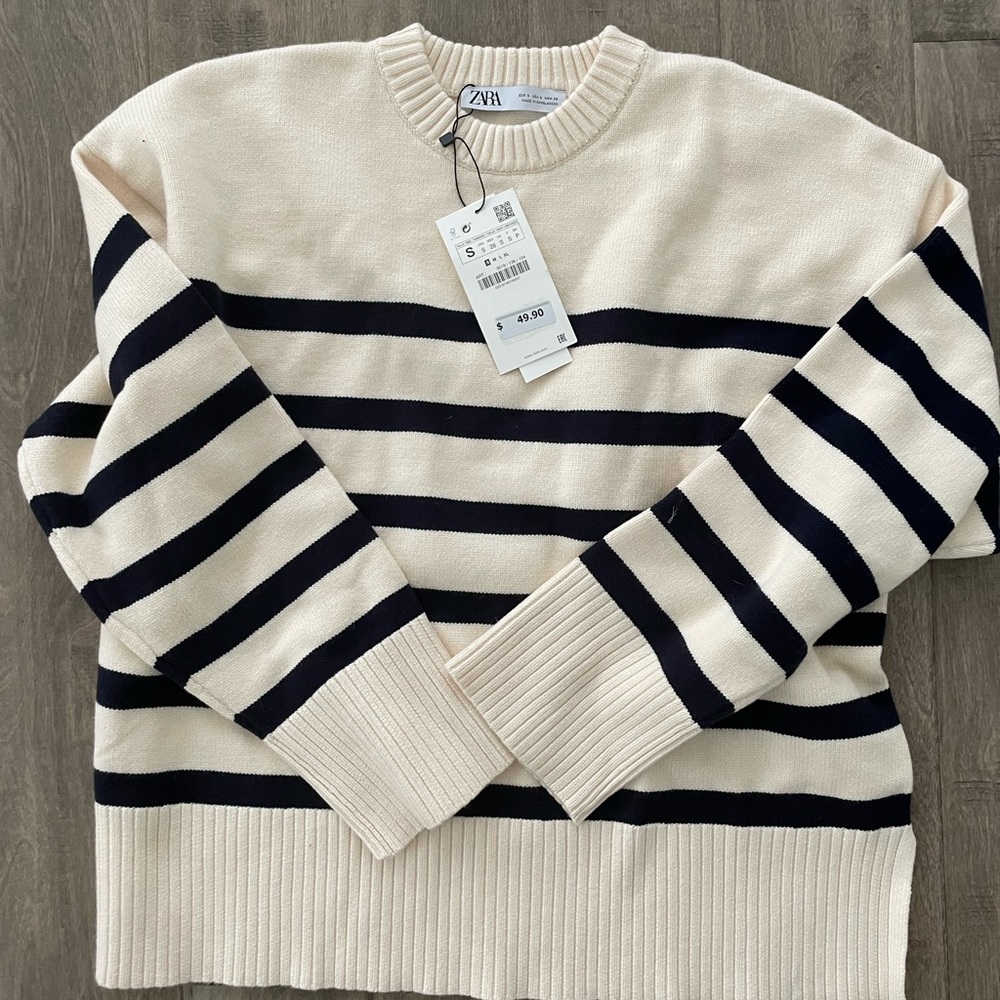NWT Zara striped blue and ivory sweater